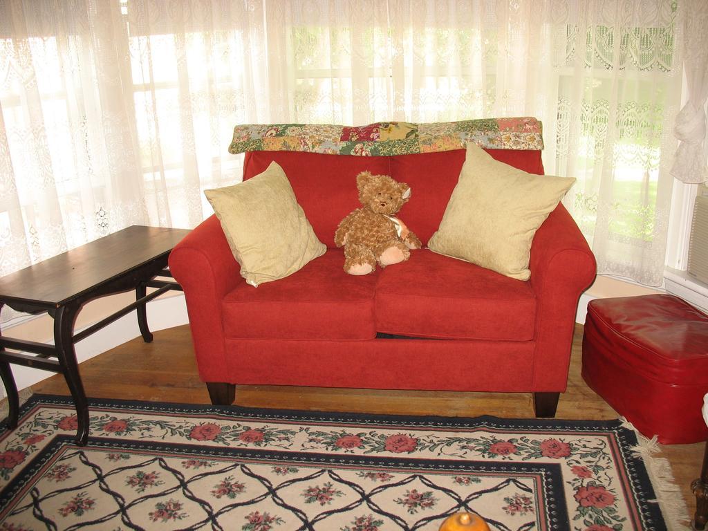 Hugging Bear Inn Bellows Falls Dış mekan fotoğraf